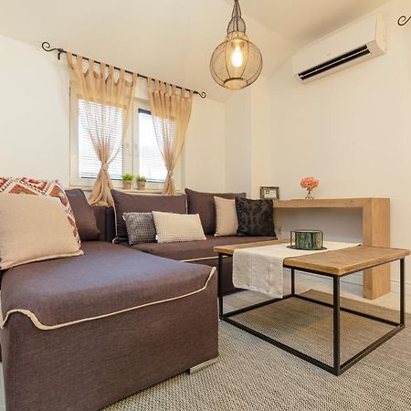Stylish 1Bd Flat With A Terrace Near The Centre Of Plovdiv By Flat Mаnager Apartment Exterior photo