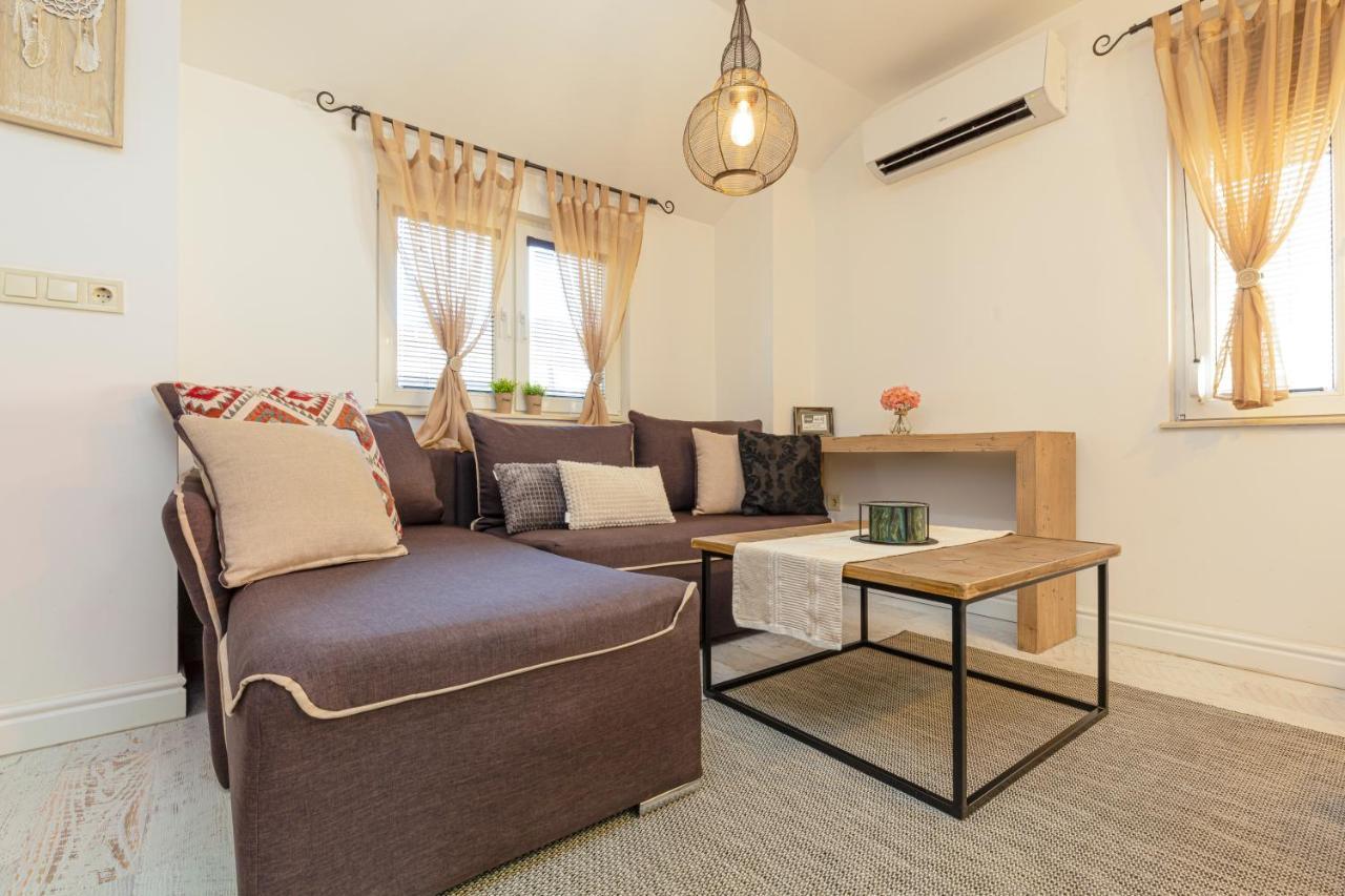 Stylish 1Bd Flat With A Terrace Near The Centre Of Plovdiv By Flat Mаnager Apartment Exterior photo